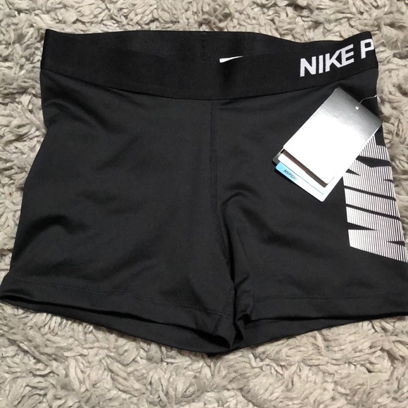 Nike Pants - Nike Pro Dri-Fit shorts